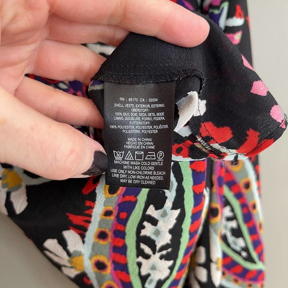 Anthropologie HD in Paris Moonset Tank Silk Size 4 Colorful Flowy Vibrant Drapey - Picture 14 of 14